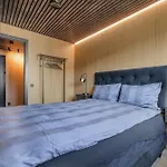 Panorama For Luxury Living Arctic Seasons Villa *