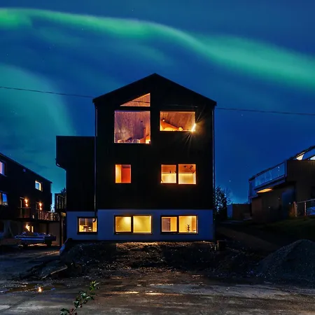 Arctic Seasons Panorama ! Experience Luxury & Incredible Views At The Of Villa