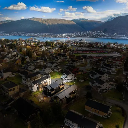 Arctic Seasons Panorama ! Experience Luxury & Incredible Views At The Of * 特罗姆瑟